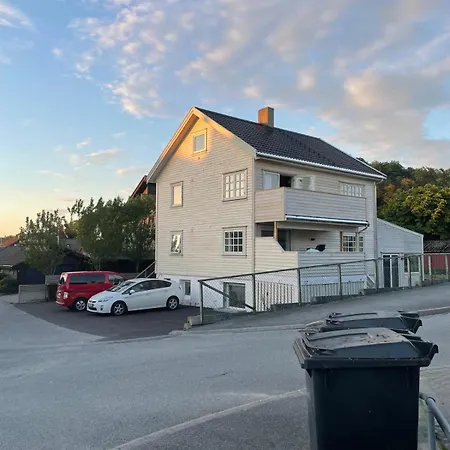 Comfycorner 4 Bedroom